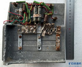 從廢舊零件中尋寶 大個(gè)線繞電阻、爛電阻箱與軍工精品的重逢